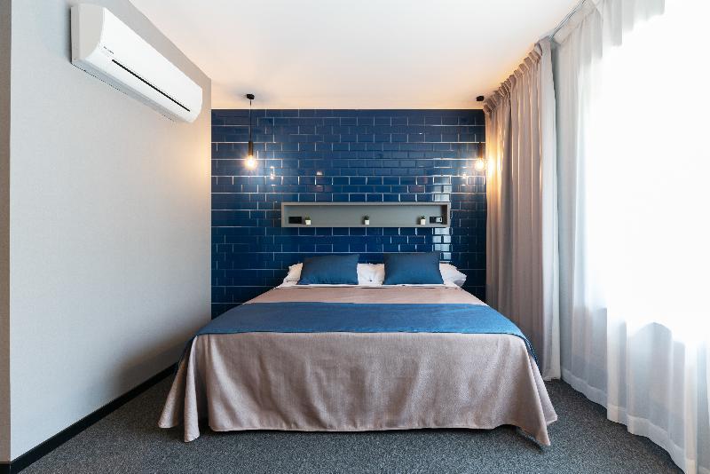 Nest Style 3* Valence