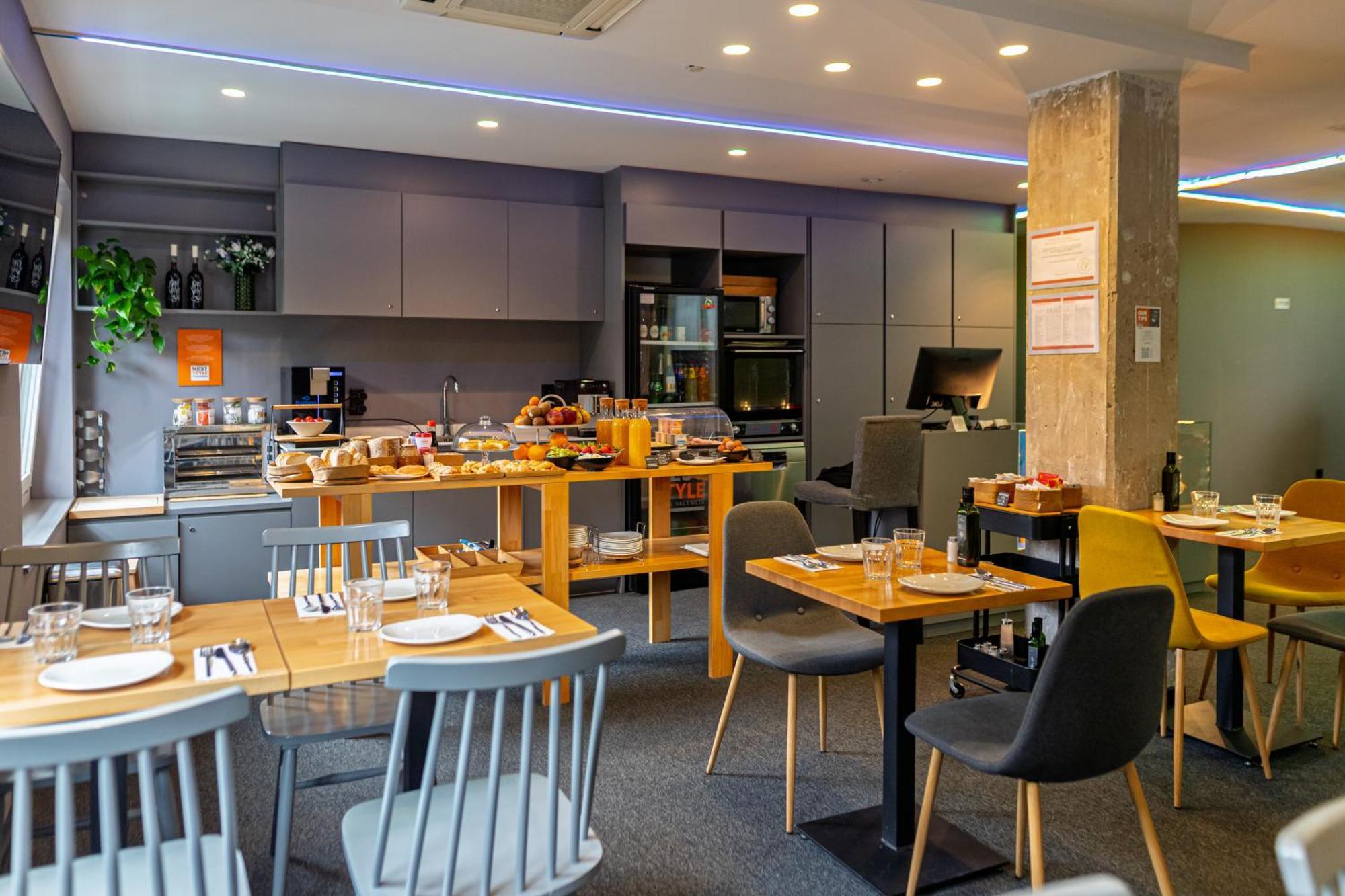 Nest Style Hotel