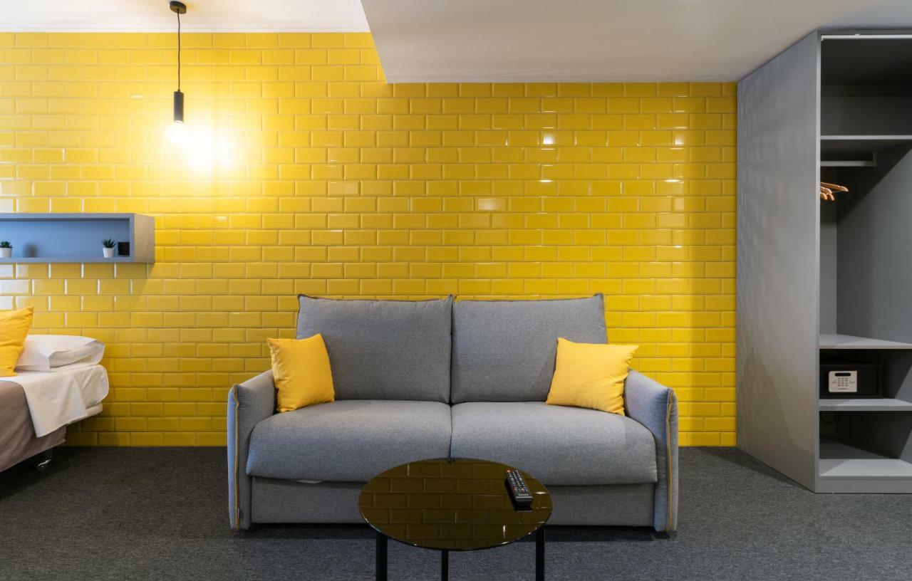 Hotel Nest Style Valence